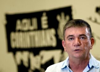 Comissão de Ética do Corinthians recomenda expulsão de Andrés Sanchez e amplia crise política no clube Comissão de Ética do Corinthians recomenda expulsão de Andrés Sanchez
