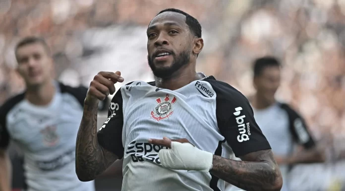 Corinthians opta por rescisão amigável com Martínez após atraso e lesão grave Corinthians opta por rescisão amigável com Martínez