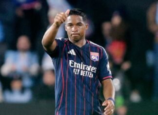Criticado pelo técnico, Endrick sai do banco e se destaca em vitória do Lyon no Francês Criticado pelo técnico, Endrick sai do banco e se destaca