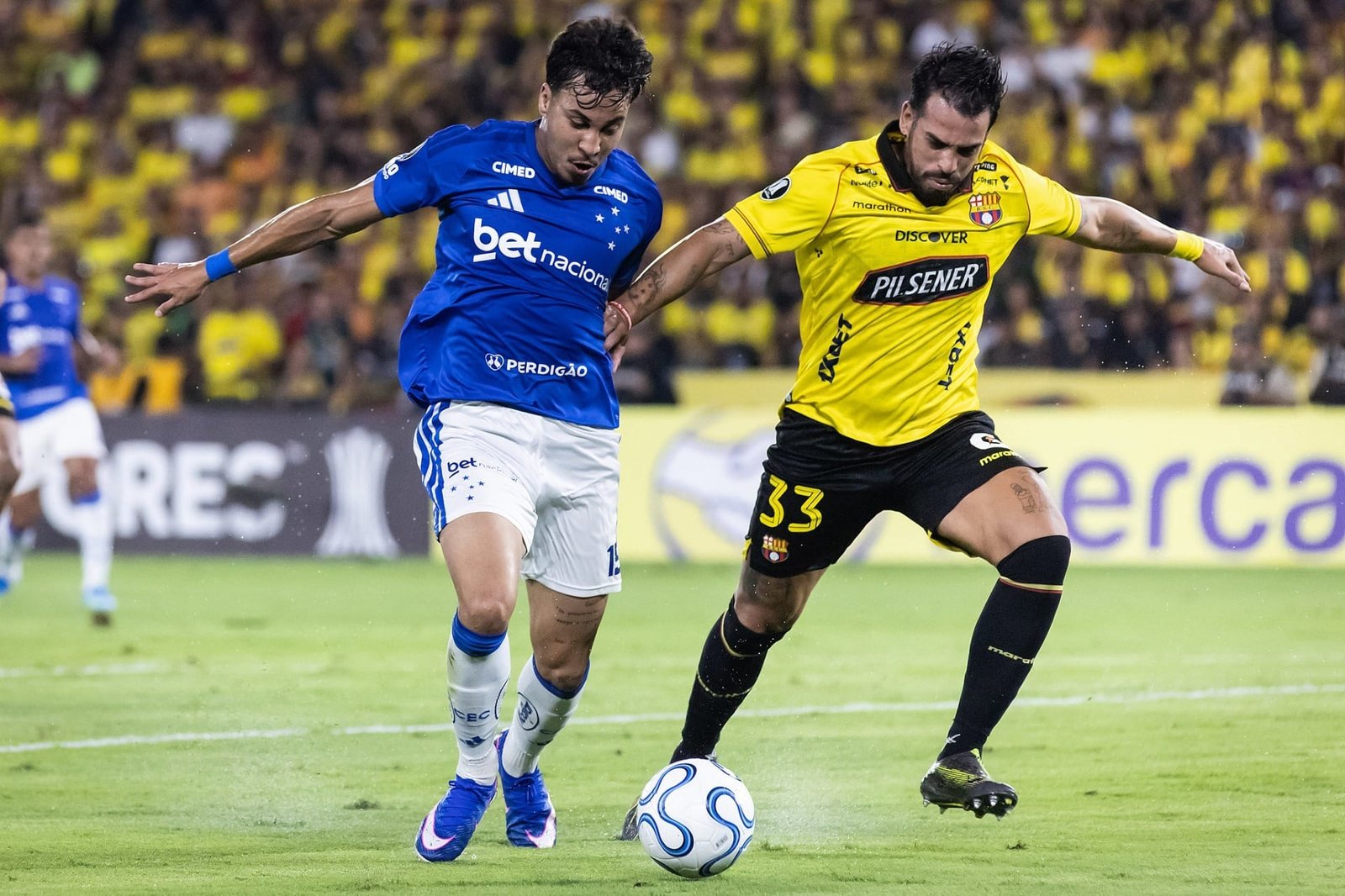 Cruzeiro vence na estreia da Libertadores