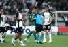 Dérbi paulista termina empatado sem gols e com duas expulsões do Corinthians Dérbi paulista termina empatado sem gols