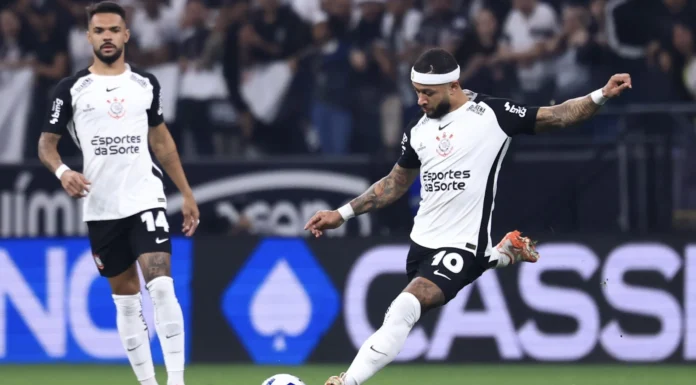 Diniz vê Memphis Depay como peça-chave e Corinthians discute renovação contratual Diniz vê Memphis Depay como peça-chave e Corinthians