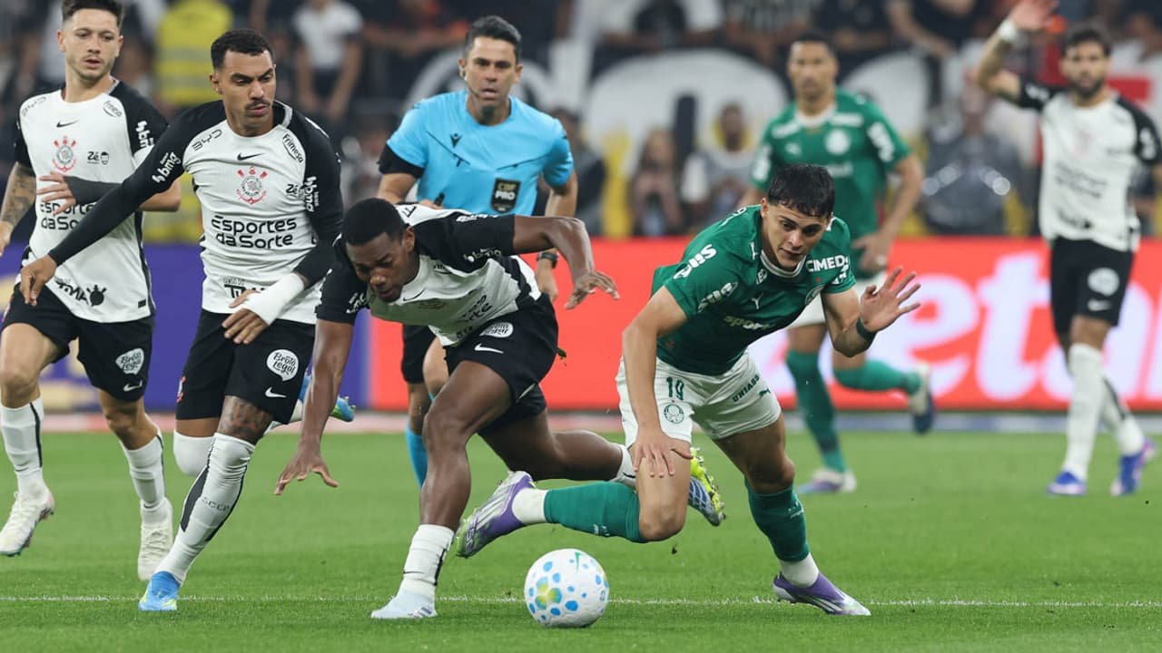 STJD denuncia Corinthians após confusão no clássico