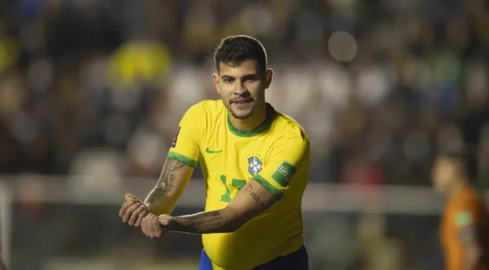 Bruno Guimarães vira dúvida para a Copa do Mundo e Seleção acompanha situação com preocupação Bruno Guimarães vira dúvida para a Copa do Mundo