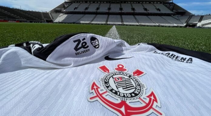 Corinthians estreia novo patrocínio contra o Peñarol e amplia movimentação comercial na Libertadores Corinthians estreia novo patrocínio contra o Peñarol