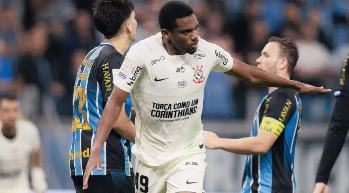 Corinthians vira sobre o Grêmio em Porto Alegre, respira no Brasileirão e chega à pausa da Copa longe do Z-4 Corinthians vira sobre o Grêmio em Porto Alegre