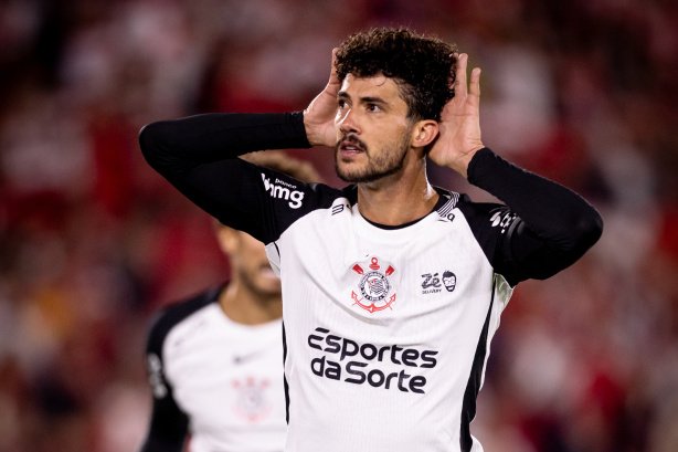 Gustavo Henrique evita derrota do Corinthians, mas empate mantém pressão