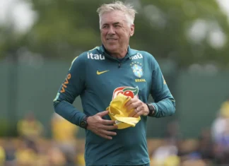 Ancelotti indica trio do Flamengo entre titulares e reforça confiança em jogadores do futebol brasileiro para estreia na Copa Ancelotti indica trio do Flamengo entre titulares