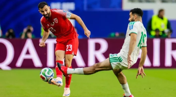 Argélia reage no segundo tempo, vira sobre a Jordânia e mantém vivo o sonho do mata-mata na Copa Argélia reage no segundo tempo, vira sobre a Jordânia e mantém vivo o sonho.