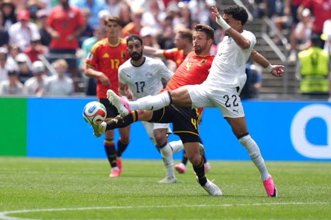 Bélgica reage após início complicado, empata com o Egito e evita tropeço na estreia da Copa do Mundo