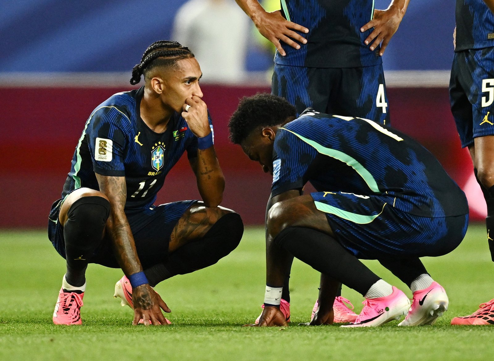 CBF confirma lesão de Raphinha e Seleção Brasileira liga alerta para reta decisiva da Copa do Mundo CBF confirma lesão de Raphinha e Seleção Brasileira liga alerta para reta decisiva da Copa do Mundo
