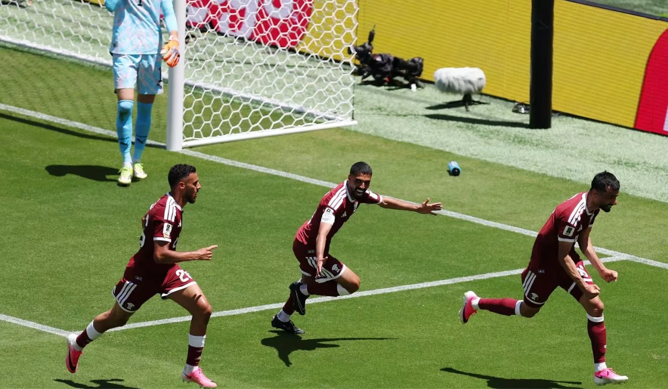 Catar busca empate contra a Suíça, conquista primeiro ponto e deixa Grupo B completamente aberto
