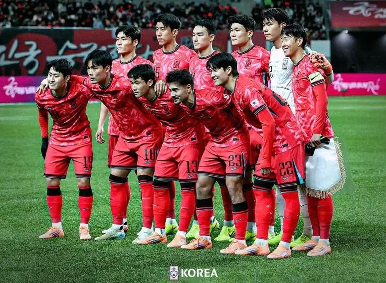 Coreia do Sul vira sobre a República Tcheca, mostra força coletiva e assume protagonismo no Grupo A da Copa