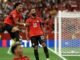 Egito vence Nova Zelândia de virada, conquista primeira vitória em Copas e assume liderança isolada do Grupo G Egito vence Nova Zelândia de virada, conquista primeira vitória em Copas e assume liderança isolada do Grupo G
