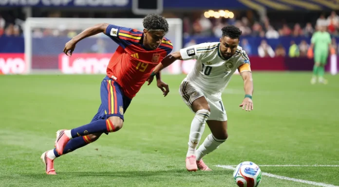 Espanha atropela a Arábia Saudita, assume liderança do Grupo H e envia recado aos concorrentes na Copa Espanha atropela a Arábia Saudita, assume liderança do Grupo H e envia recado aos concorrentes na Copa