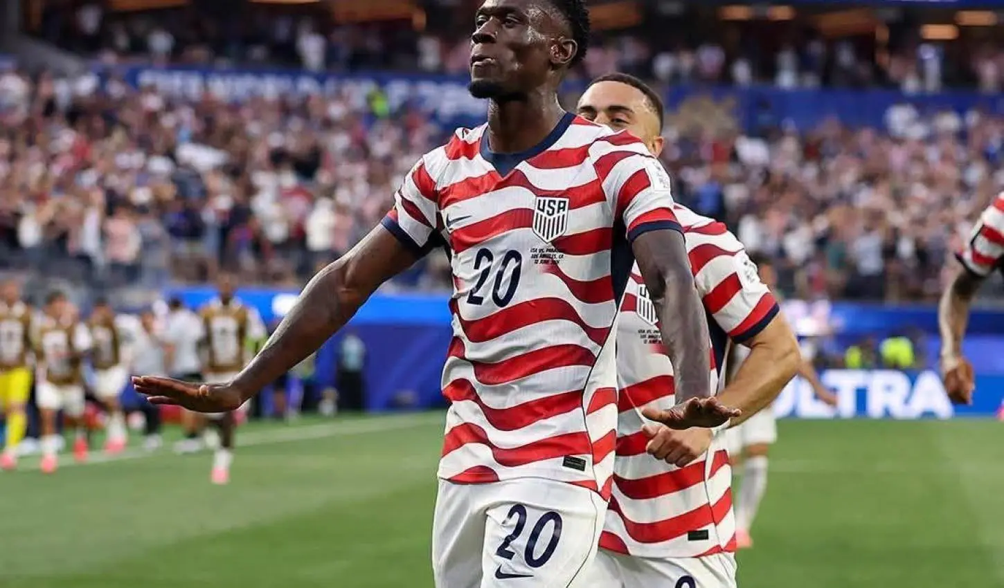 Estados Unidos goleiam Paraguai por 4 a 1 com show de Balogun