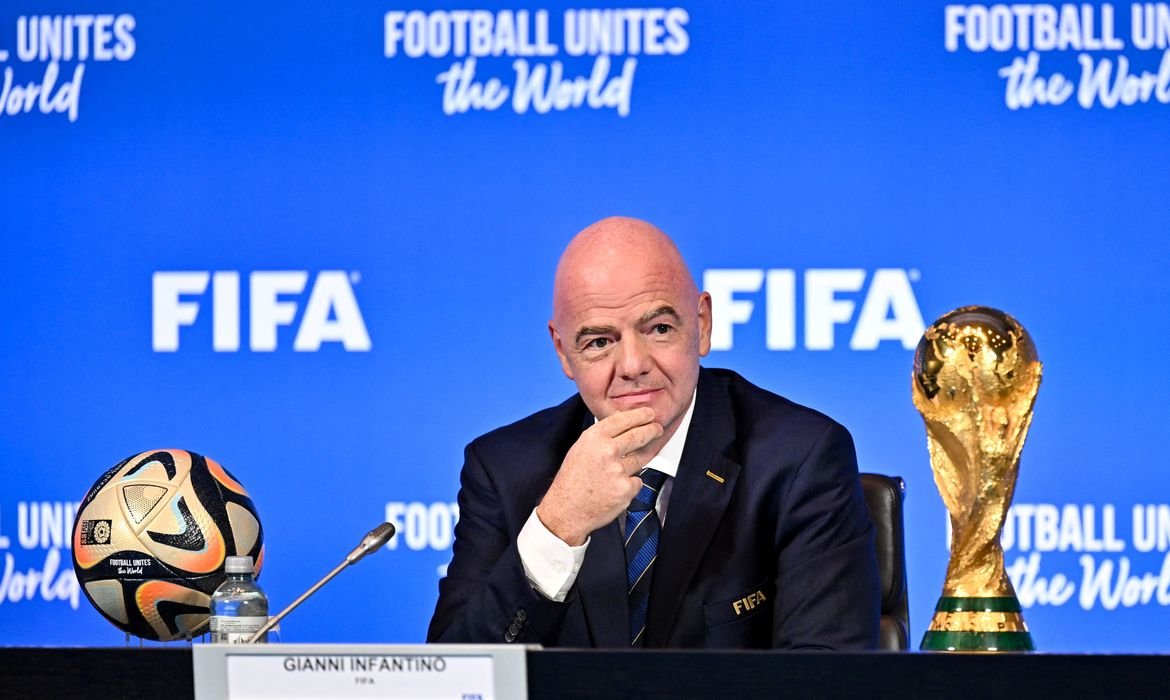 FIFA vai distribuir R$ 2 bilhões aos clubes na Copa do Mundo de 2026
