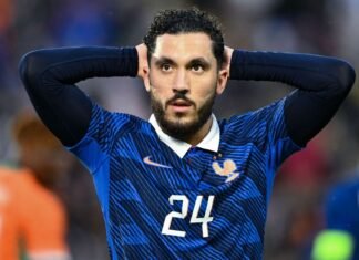 França perde liderança e cai duas posições no ranking da FIFA após derrota para Costa do Marfim França perde liderança e cai duas posições no ranking da FIFA