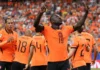 Holanda atropela a Suécia, assume liderança do Grupo F e entra no radar dos favoritos da Copa do Mundo Holanda atropela a Suécia, assume liderança do Grupo F e entra no radar dos favoritos da Copa do Mundo