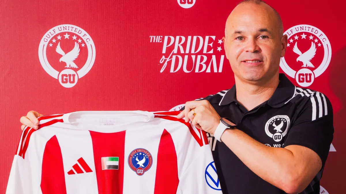 Iniesta inicia carreira como treinador no Gulf United