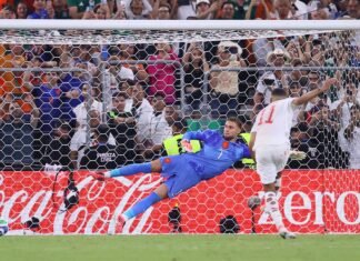 Marrocos elimina a Holanda nos pênaltis e avança às oitavas da Copa do Mundo 2026 Jogadores do Marrocos comemoram a classificação após eliminar a Holanda nos pênaltis na Copa do Mundo de 2026.