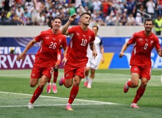 Suíça cresce no segundo tempo, goleia a Bósnia e fica muito perto das oitavas da Copa do Mundo Suíça cresce no segundo tempo, goleia a Bósnia e fica muito perto das oitavas da Copa do Mundo