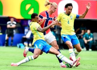 Noruega elimina o Brasil com dois gols de Haaland e avança às quartas de final da Copa do Mundo 2026 Erling Haaland comemora um dos gols da vitória da Noruega sobre o Brasil nas oitavas de final da Copa do Mundo de 2026.