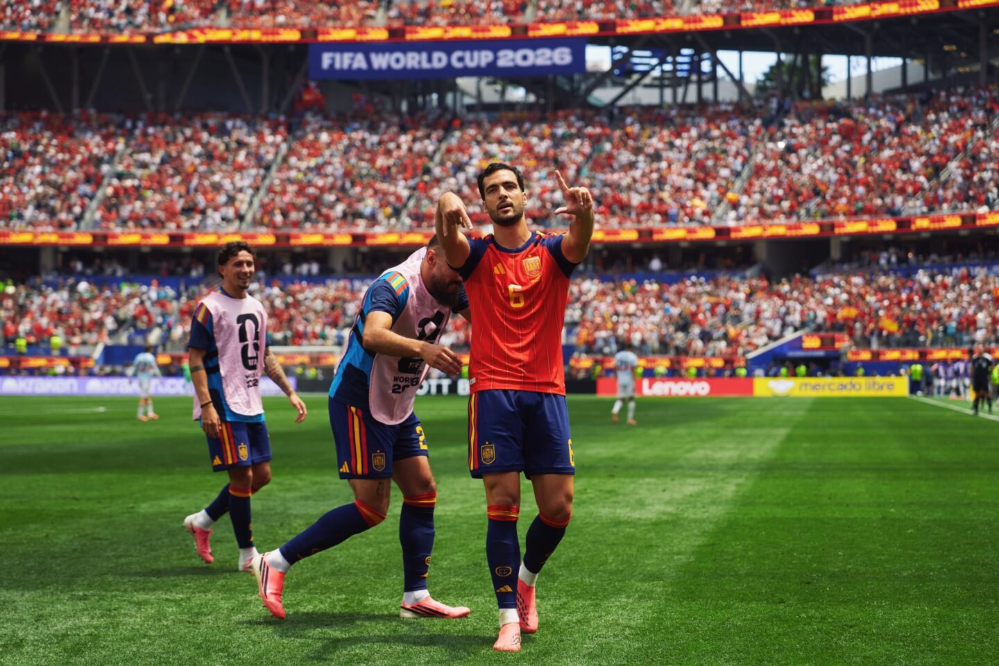 França e Espanha antes da semifinal da Copa do Mundo de 2026 no Dallas Stadium, com destaque para Kylian Mbappé e Lamine Yamal.