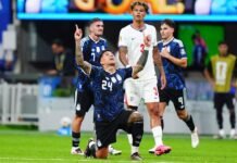 Argentina vira sobre a Inglaterra nos minutos finais, vence por 2 a 1 e enfrenta a Espanha na final da Copa do Mundo 2026 Jogadores da Argentina comemoram a vitória por 2 a 1 sobre a Inglaterra e a classificação para a final da Copa do Mundo de 2026.