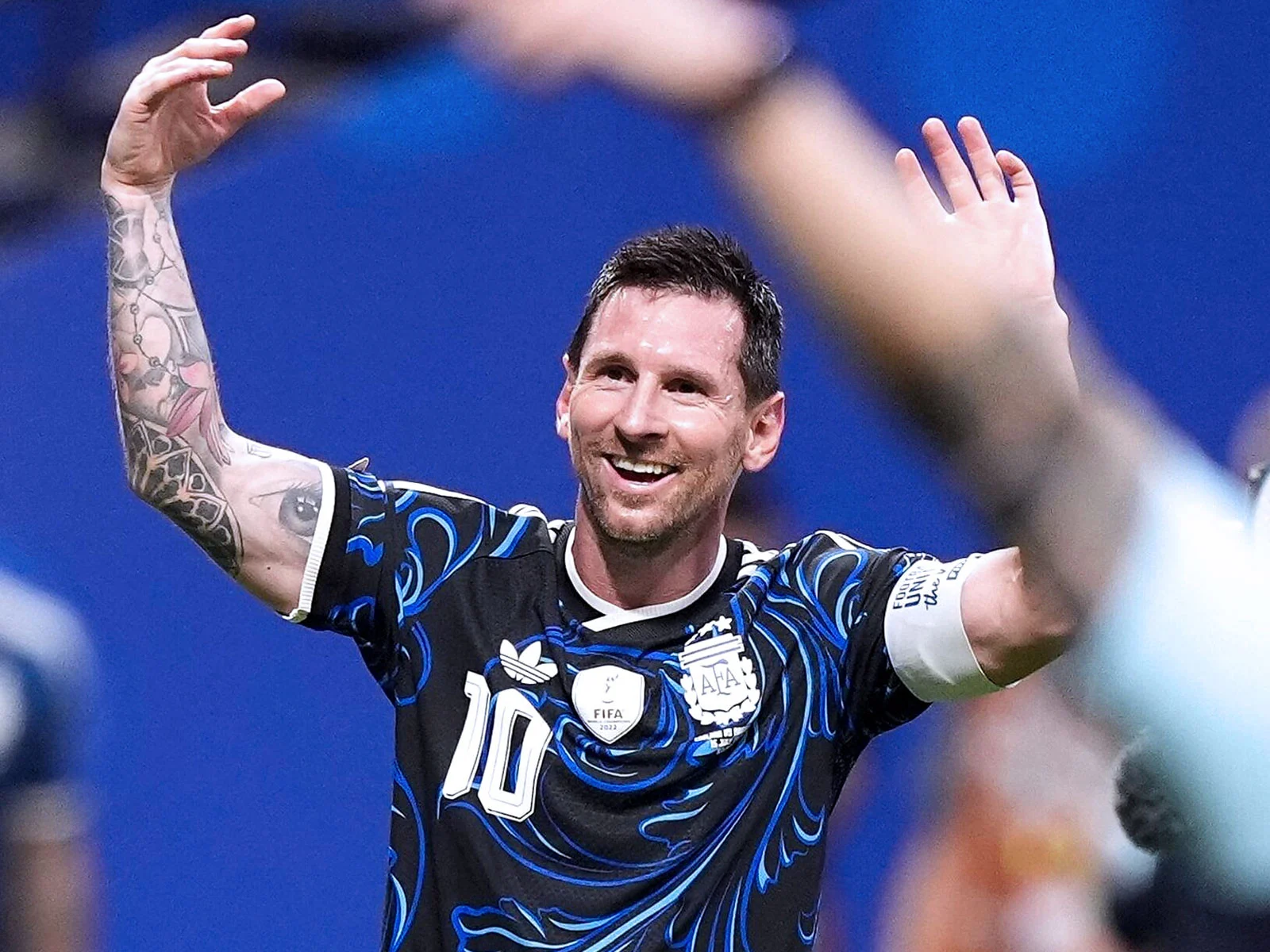 Lionel Messi comemora a classificação da Argentina para a final da Copa do Mundo de 2026, ficando a um jogo de ampliar seu legado histórico no torneio.