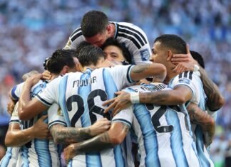 Argentina sofre, vence Cabo Verde na prorrogação e avança após um dos melhores jogos da Copa do Mundo 2026 Lionel Messi em ação durante a vitória da Argentina por 3 a 2 sobre Cabo Verde pela Copa do Mundo de 2026.