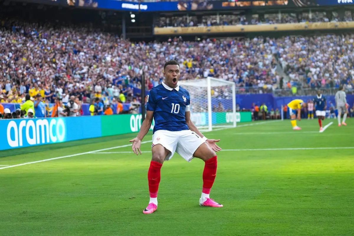 Tabela de artilheiros da Copa do Mundo de 2026 com Lionel Messi, Kylian Mbappé e Erling Haaland na disputa pela Chuteira de Ouro.