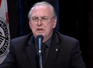Corinthians completa 100 dias de transfer ban, deve R$ 21,5 milhões e descarta reforços nesta janela