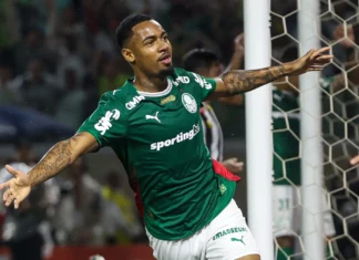 Palmeiras faz 3 x 0 no Santos, Flaco López brilha e Verdão abre enorme vantagem na Copa do Brasil