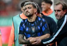 Arrascaeta fratura o punho, terá de passar por cirurgia e vira desfalque no Flamengo