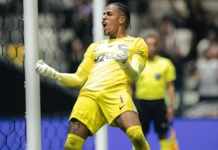 Atlético-MG busca virada improvável, elimina Santos nos pênaltis e vai à semifinal da Sul-Americana