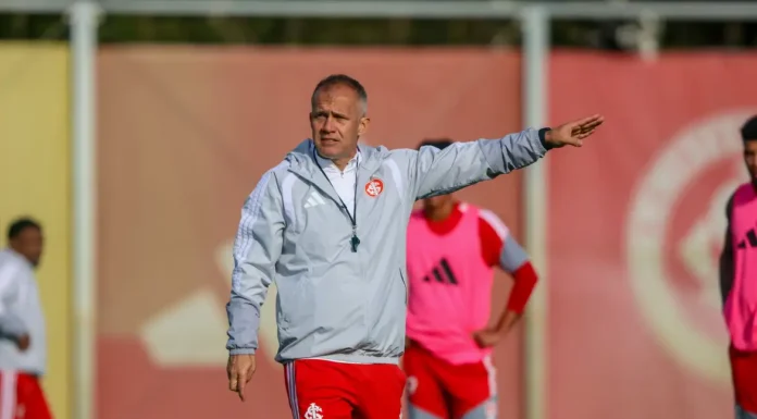 Eduardo Baptista assume o Inter com contrato curto e missão de tirar clube do Z-4