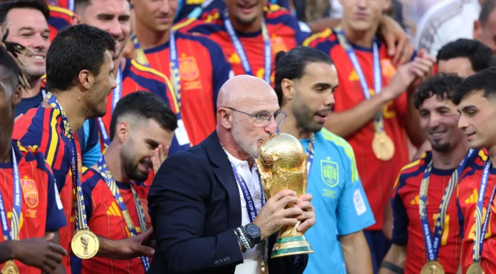 Luis de la Fuente renova com a Espanha até a Copa do Mundo de 2030
