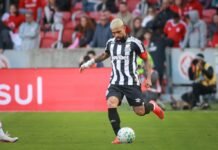 Gabigol e Escobar levam terceiro amarelo e desfalcam Santos contra o Cruzeiro