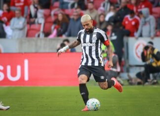 Gabigol e Escobar levam terceiro amarelo e desfalcam Santos contra o Cruzeiro