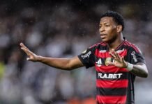 Plata volta aos planos do Flamengo após venda de € 10 milhões fracassar e Jardim confirma reintegração