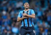 Grêmio vence Internacional por 3 a 1 no Gre-Nal e avança à semifinal da Copa do Brasil