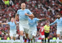 City vence United com dez jogadores e Haaland decide dérbi em Old Trafford