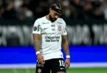 Memphis perde pênalti no fim, Corinthians cai para o Estudiantes e está fora da Libertadores