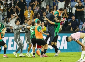 Juventus empata nos acréscimos, sofre gol três minutos depois e perde para o Sassuolo