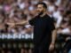 Valencia demite Carlos Corberán e expõe contraste com rotatividade de técnicos no Brasileirão