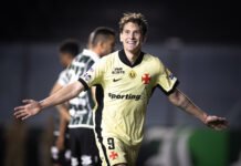 Vasco goleia Coritiba por 5 a 0 e deixa zona de rebaixamento do Brasileirão