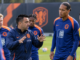 Xavi estreia pela Holanda contra a Alemanha, mantém Van Dijk e deixa Memphis fora