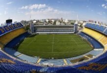 Por que a Bombonera é tão diferente? A arquitetura que transformou falta de espaço em identidade