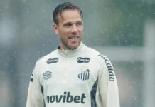 Santos perde Arthur por lesão e terá desfalque contra o Flamengo